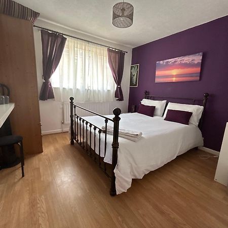 Home From Home, Close To Redditch Hospital Abb Экстерьер фото