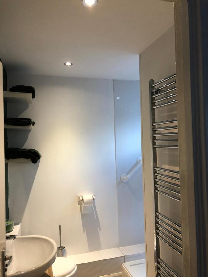 Home From Home, Close To Redditch Hospital Abb Экстерьер фото