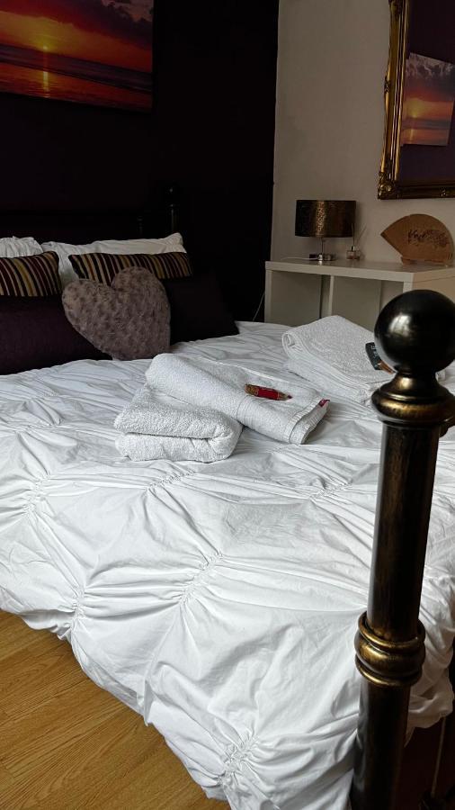 Home From Home, Close To Redditch Hospital Abb Экстерьер фото