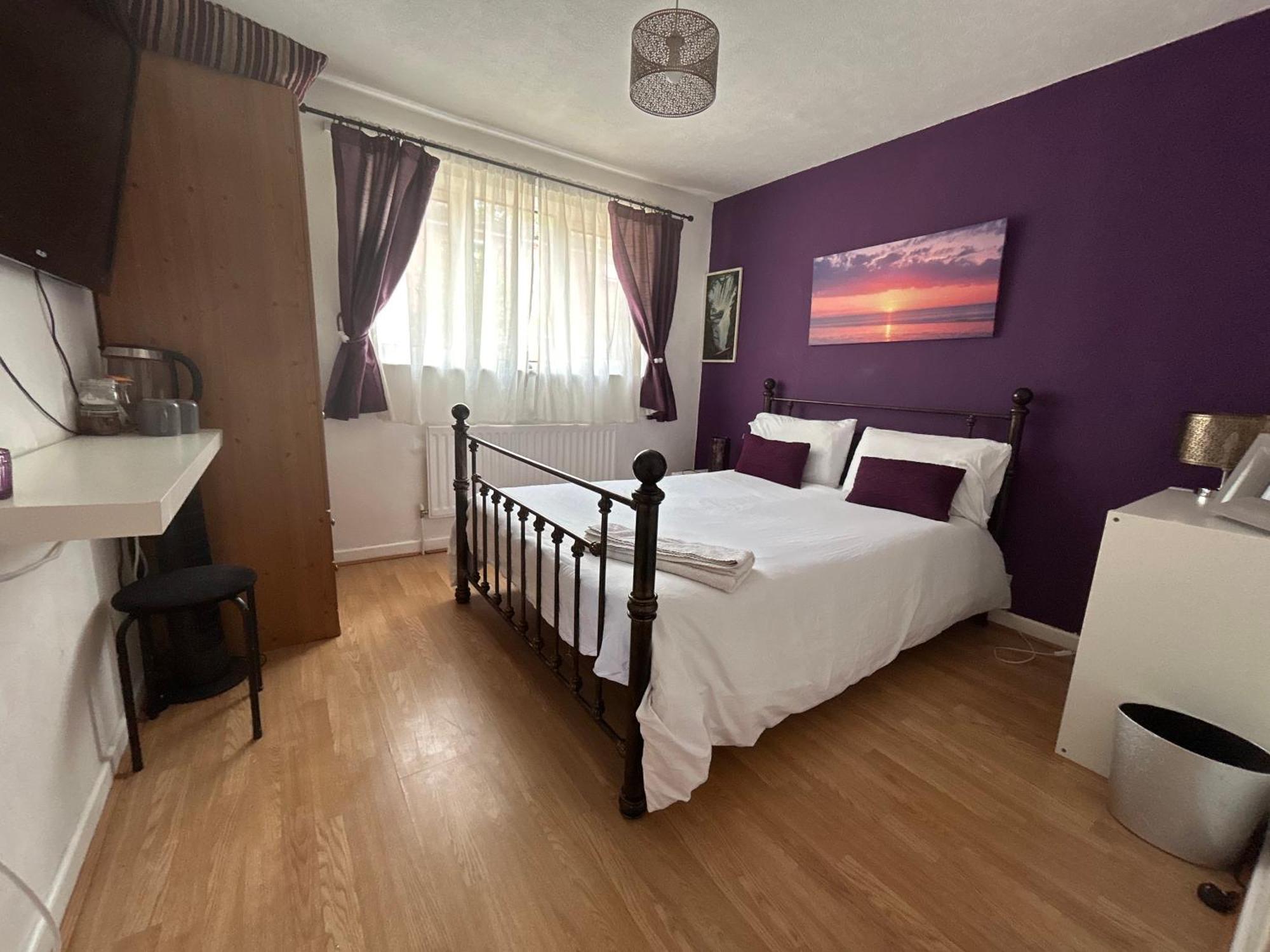 Home From Home, Close To Redditch Hospital Abb Экстерьер фото
